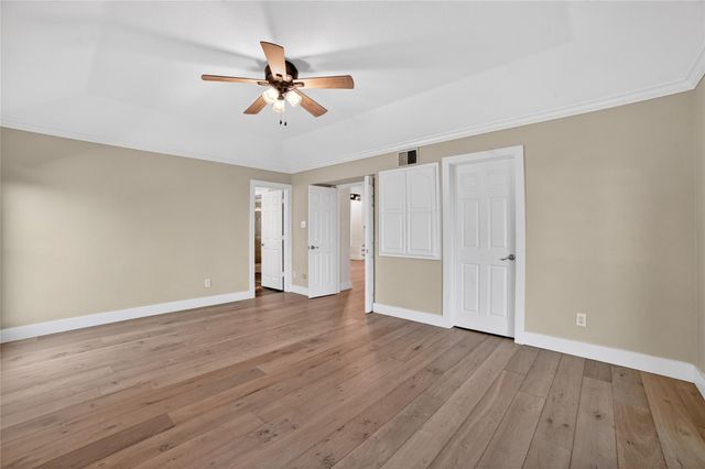 108 Schooner DR, Lakeway, TX 78738