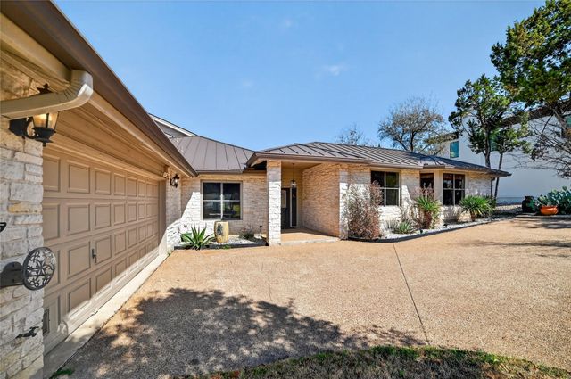 108 Schooner DR, Lakeway, TX 78738