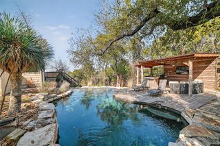 108 Schooner DR, Lakeway, TX 78738