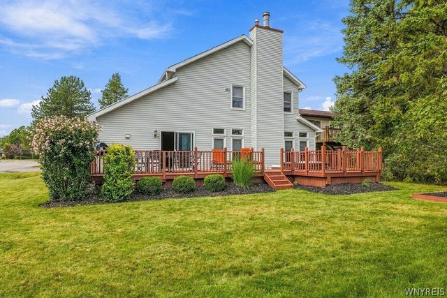 951 Robin Road, Amherst, NY 14228