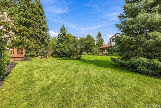 951 Robin Road, Amherst, NY 14228