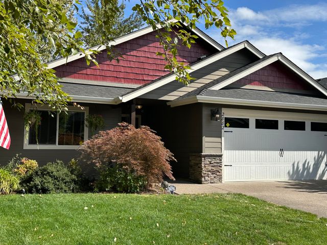 2882 Esther Lane, Grants Pass, OR 97527