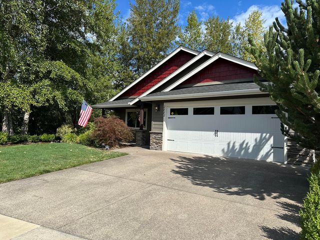 2882 Esther Lane, Grants Pass, OR 97527