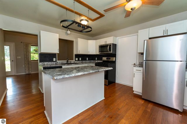 514 Brown Street, Alma, MI 48801