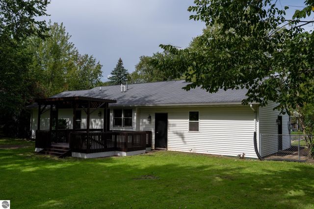 514 Brown Street, Alma, MI 48801