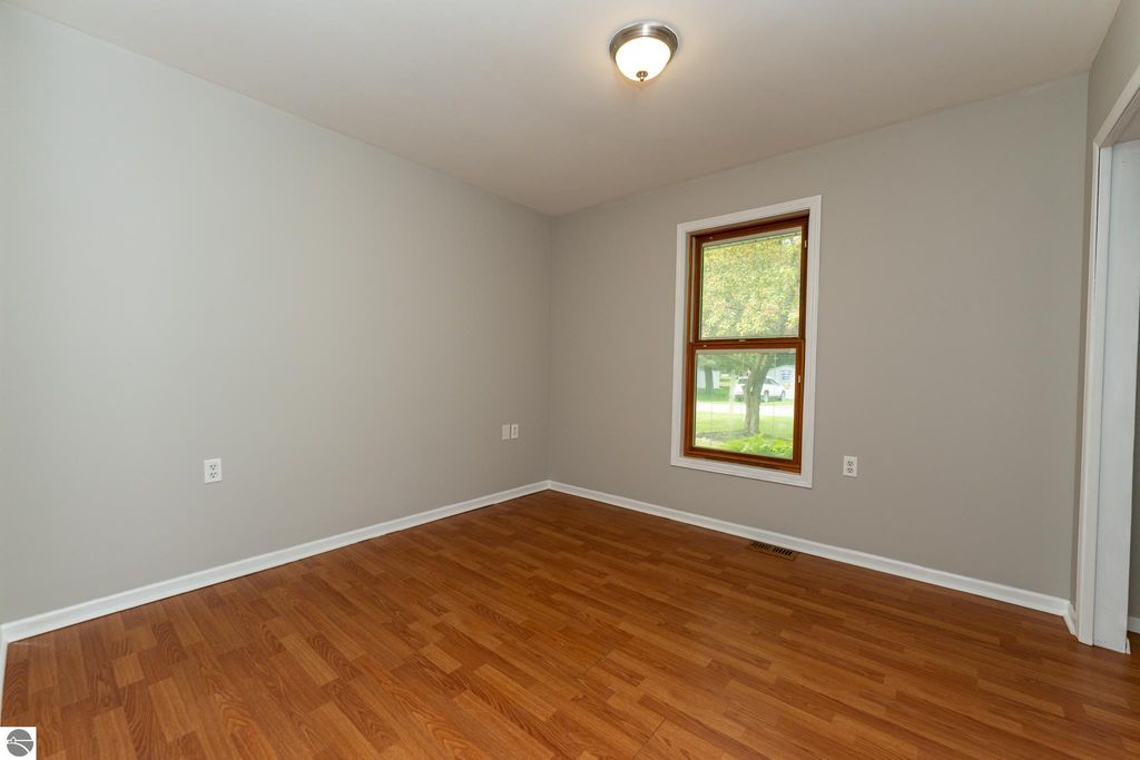 Image 22 of property listing at 514 Brown Street, Alma, MI 48801