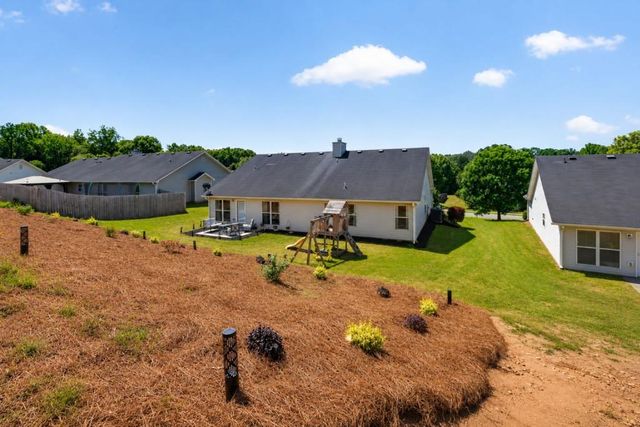 558 River Mist Circle, Jefferson, GA 30549