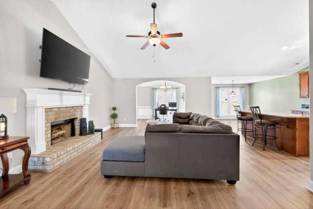 558 River Mist Circle, Jefferson, GA 30549