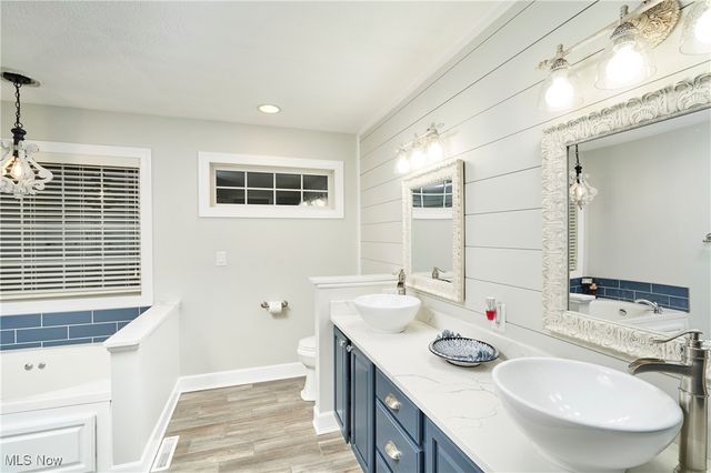 3314 Millwood Lane NW, Uniontown, OH 44685