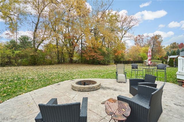 3314 Millwood Lane NW, Uniontown, OH 44685