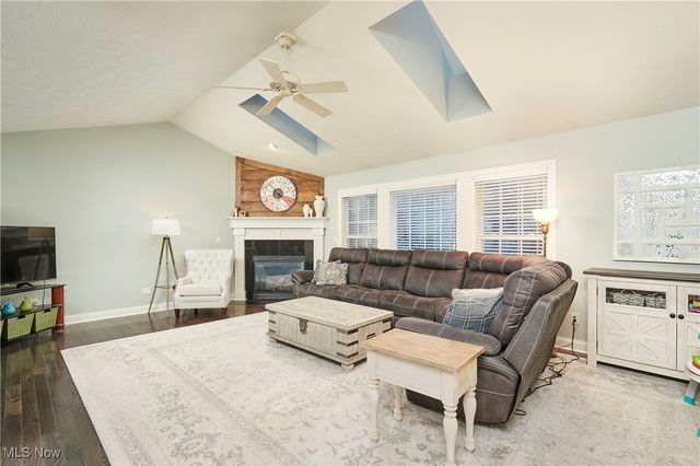 3314 Millwood Lane NW, Uniontown, OH 44685