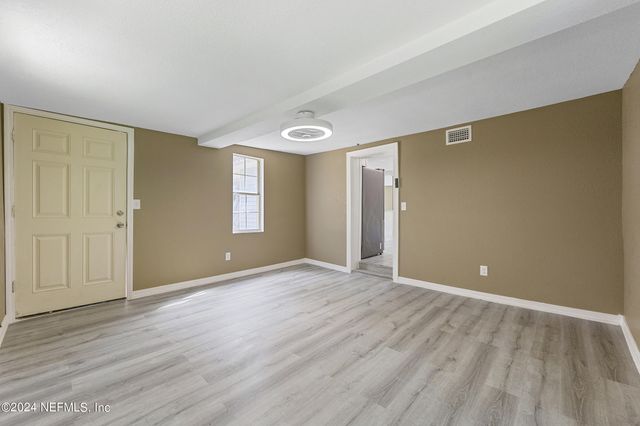 225 PEPPERMINT Avenue, Middleburg, FL 32068