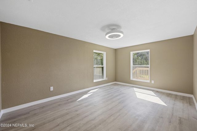 225 PEPPERMINT Avenue, Middleburg, FL 32068