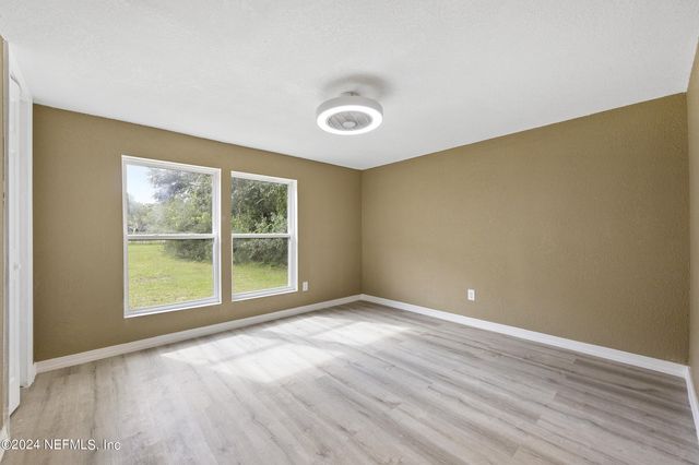 225 PEPPERMINT Avenue, Middleburg, FL 32068
