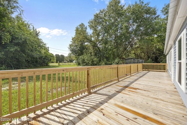 225 PEPPERMINT Avenue, Middleburg, FL 32068