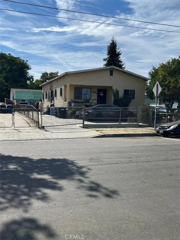 1355 S Downey, Los Angeles, CA 90023