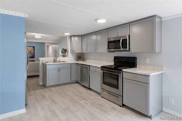 9105 S Breen Terrace, Homosassa, FL 34446