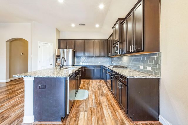 3414 Lake Court, Rosharon, TX 77583