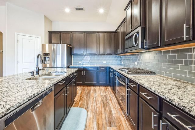 3414 Lake Court, Rosharon, TX 77583