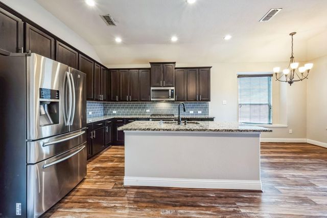 3414 Lake Court, Rosharon, TX 77583