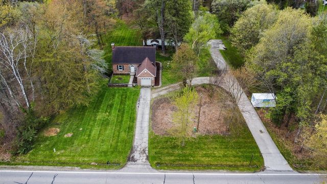 9840 Hyne Road, Brighton, MI 48114