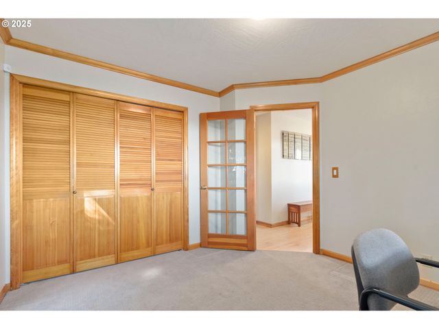 3854 MONROE St, Eugene, OR 97405