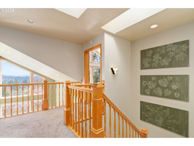 3854 MONROE St, Eugene, OR 97405