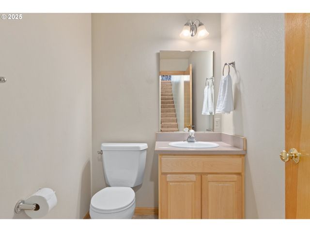 3854 MONROE St, Eugene, OR 97405