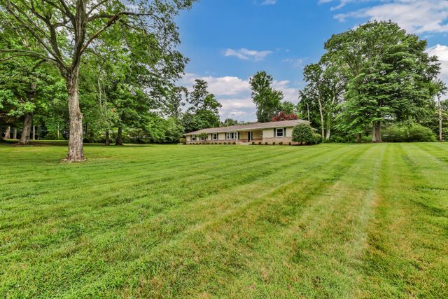 1283 Morgan Rd, Clarksville, TN 37040