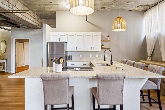 321 W 7th Street 103, Kansas City, MO 64105