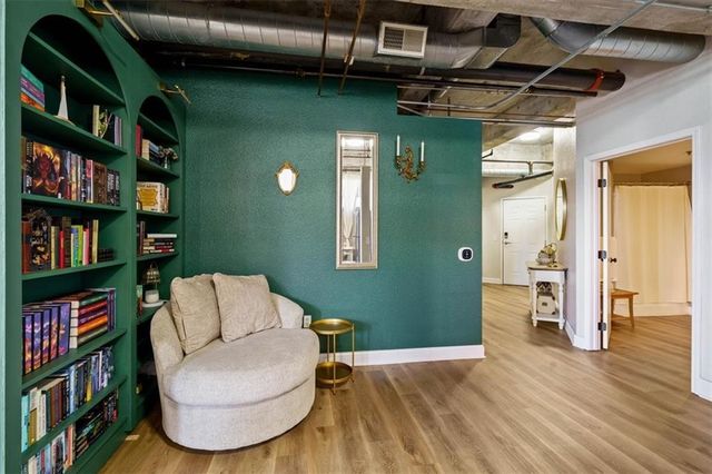 321 W 7th Street 103, Kansas City, MO 64105