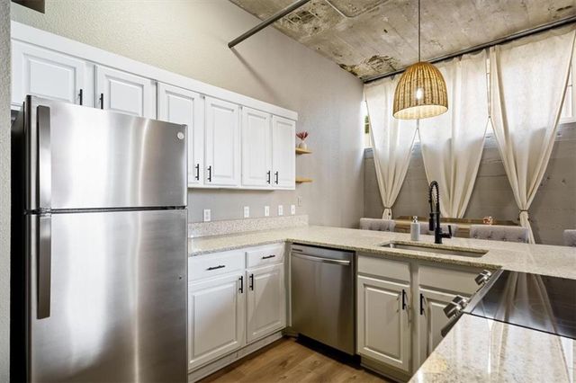 321 W 7th Street 103, Kansas City, MO 64105
