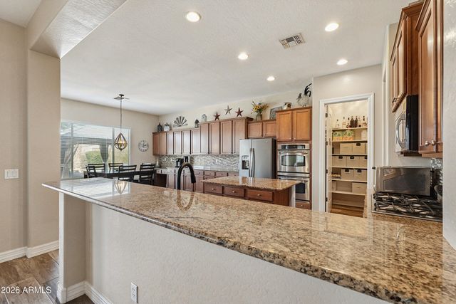 18428 W MONTEBELLO Avenue, Litchfield Park, AZ 85340