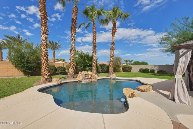 18428 W MONTEBELLO Avenue, Litchfield Park, AZ 85340