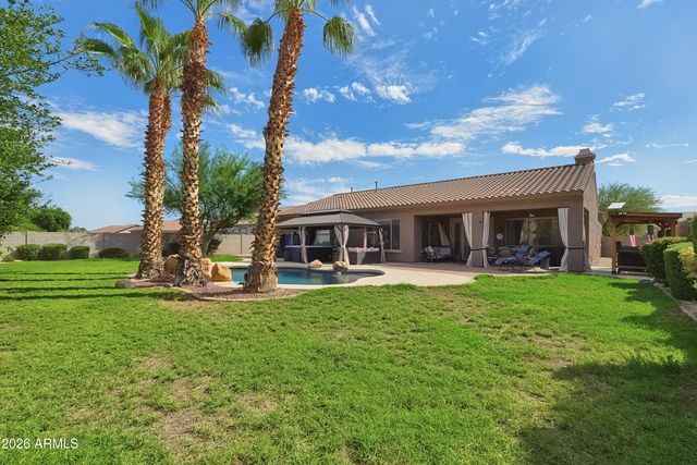 18428 W MONTEBELLO Avenue, Litchfield Park, AZ 85340