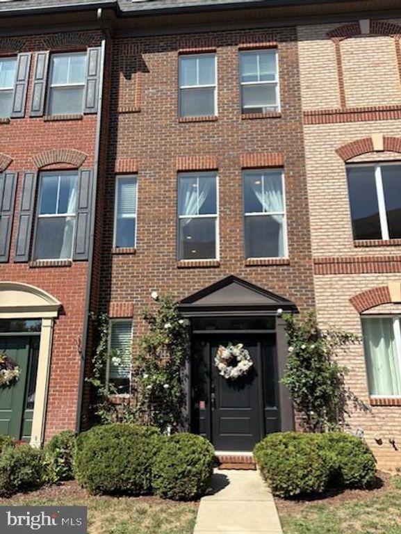 1449 TRAFALGAR LN, Frederick, MD 21701