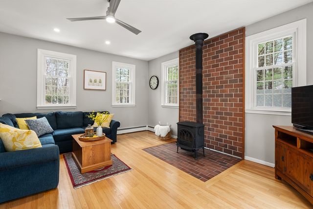 41 Old Coach Road, Sudbury, MA 01776