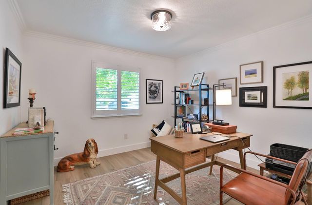 7598 Sunmore Ln, Sacramento, CA 95828