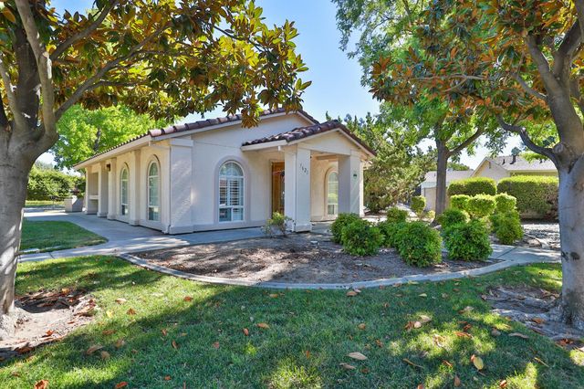 7598 Sunmore Ln, Sacramento, CA 95828