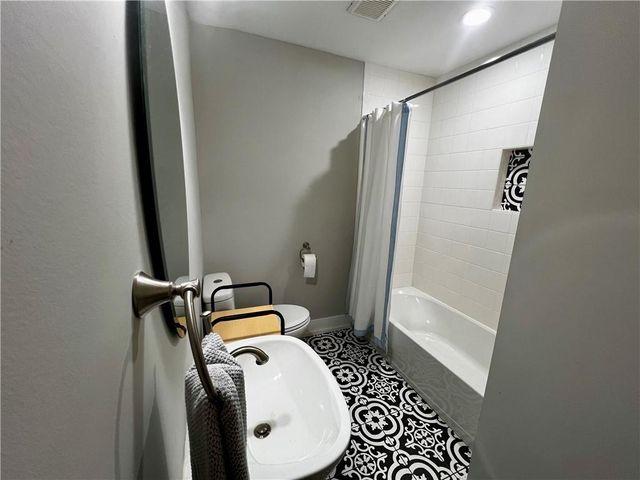 1611 Wellswood SE Drive, Atlanta, GA 30315