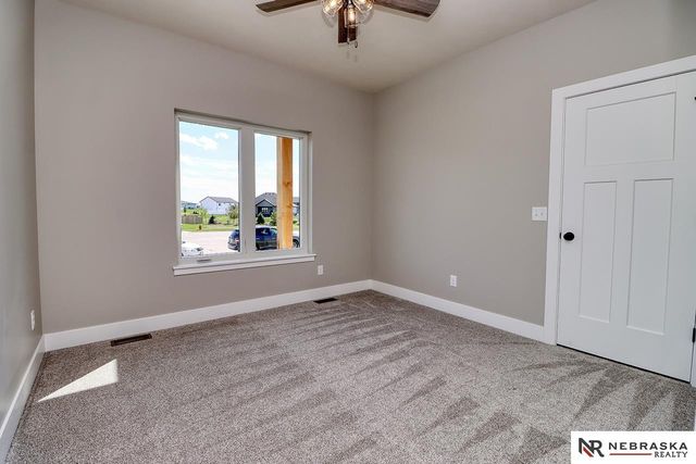 7755 Aero Circle, Lincoln, NE 68516