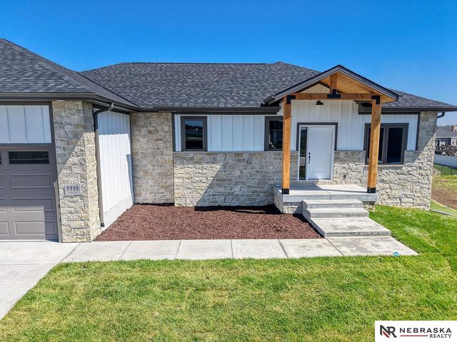 7755 Aero Circle, Lincoln, NE 68516