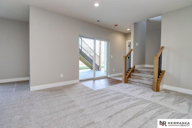 7755 Aero Circle, Lincoln, NE 68516