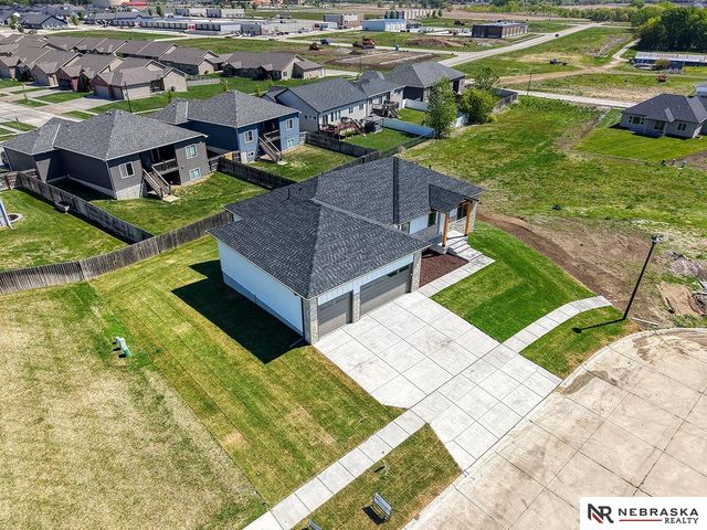 7755 Aero Circle, Lincoln, NE 68516