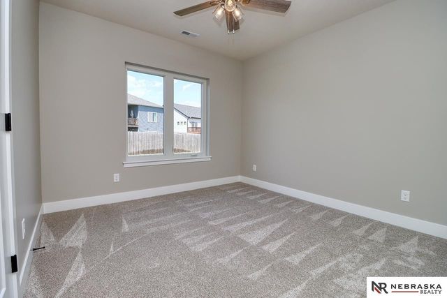 7755 Aero Circle, Lincoln, NE 68516