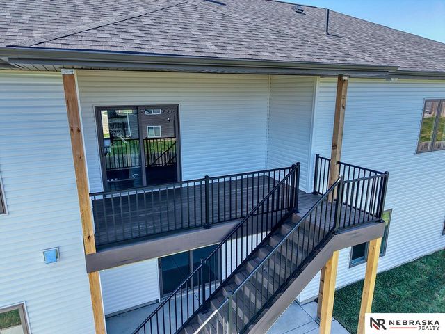 7755 Aero Circle, Lincoln, NE 68516