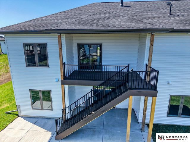 7755 Aero Circle, Lincoln, NE 68516
