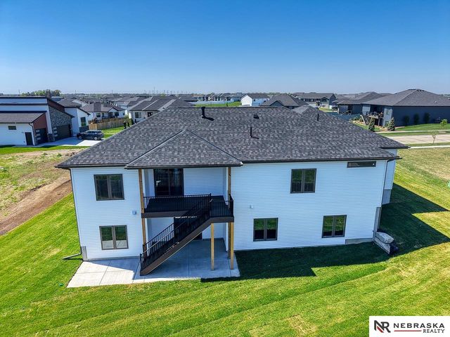 7755 Aero Circle, Lincoln, NE 68516