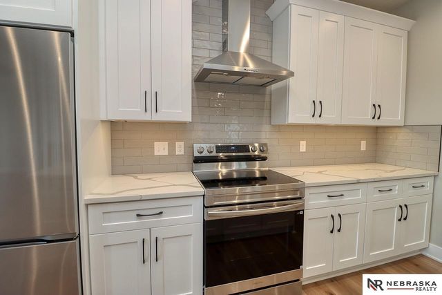 7755 Aero Circle, Lincoln, NE 68516