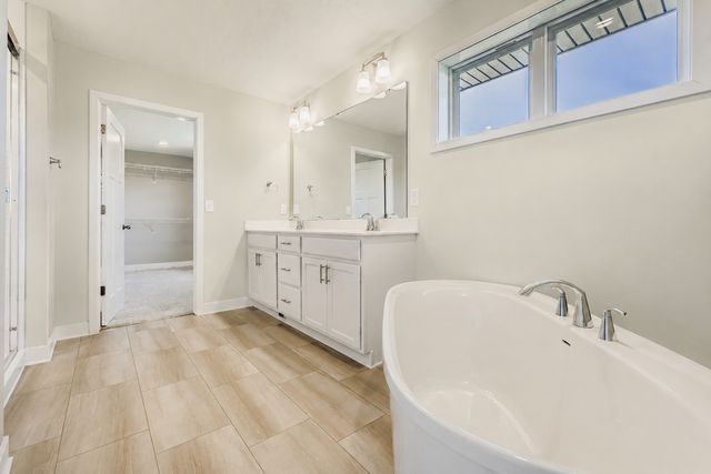 1660 Hackamore Drive, Victoria, MN 55386